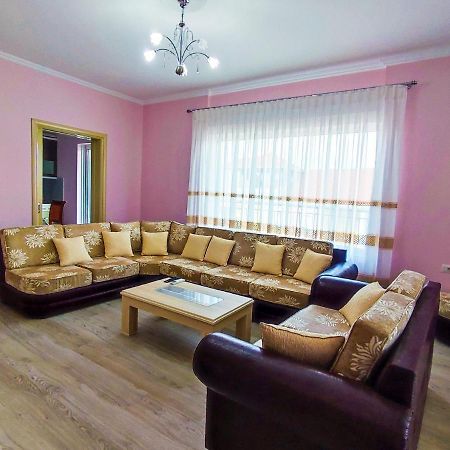 Cheerful 2 Bedroom Villa With Free Parking. Гирокастра Экстерьер фото